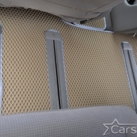 Коврики текстильные на Toyota Noah-Voxy II пр.руль (2007-2015) 2 ряд - с проходом